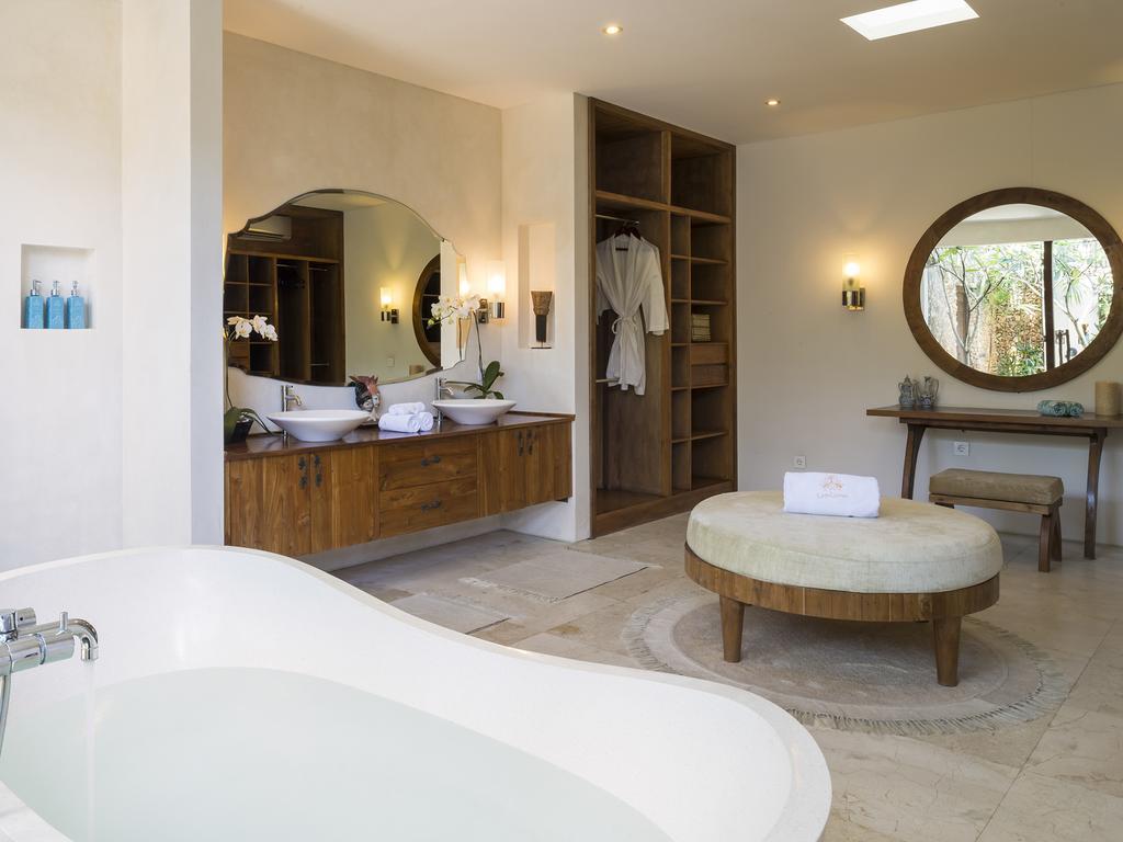 Lataliana Villas Seminyak Szoba fotó
