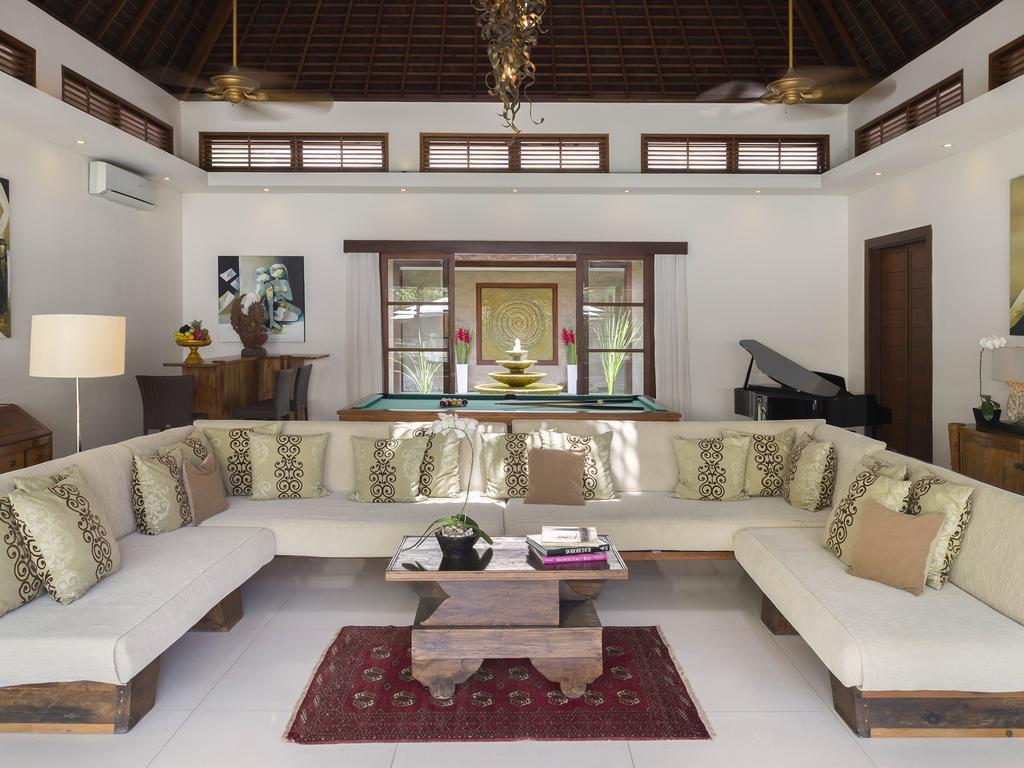 Lataliana Villas Seminyak Szoba fotó