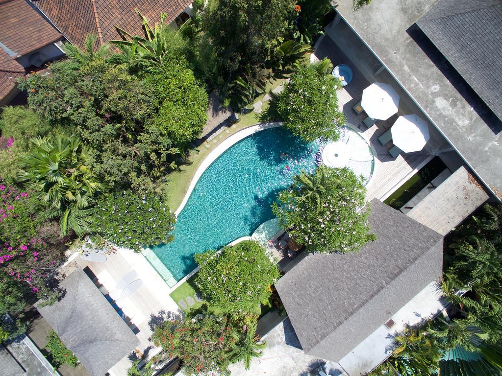 Lataliana Villas Seminyak Szoba fotó