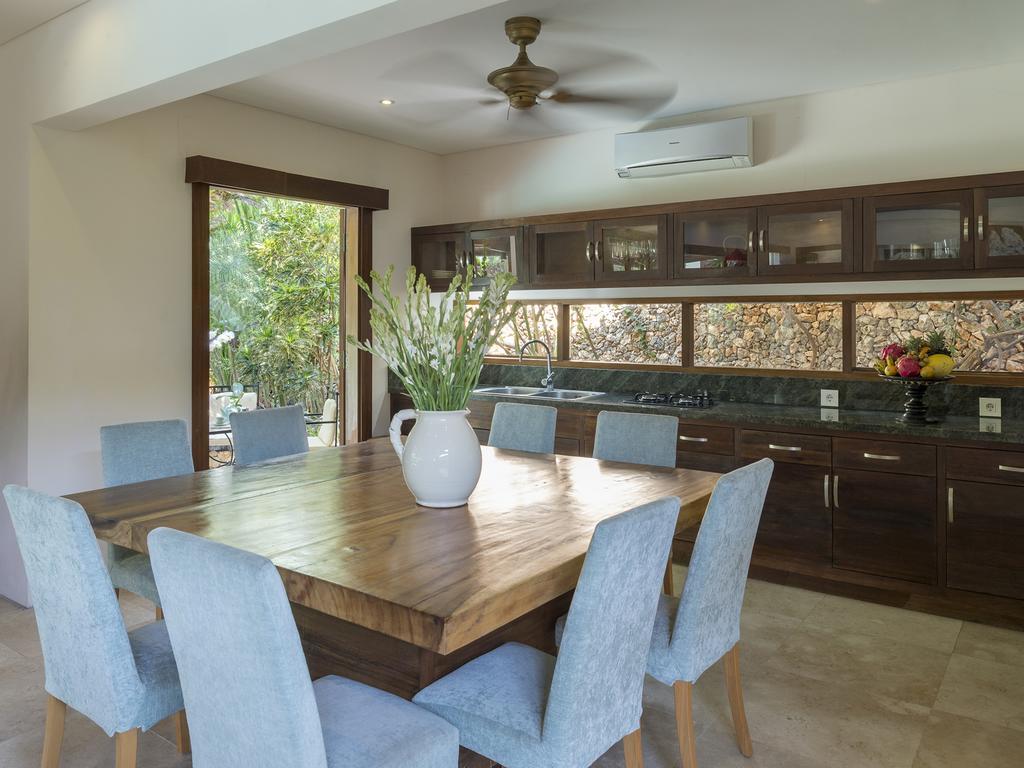 Lataliana Villas Seminyak Szoba fotó