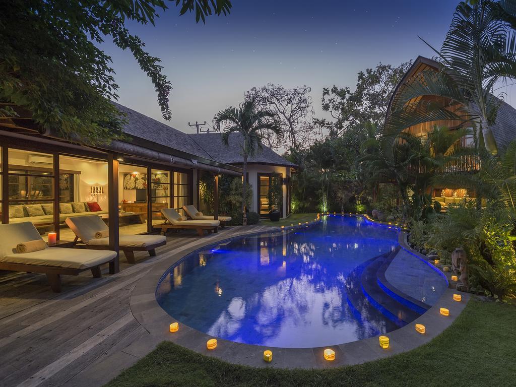 Lataliana Villas Seminyak Szoba fotó